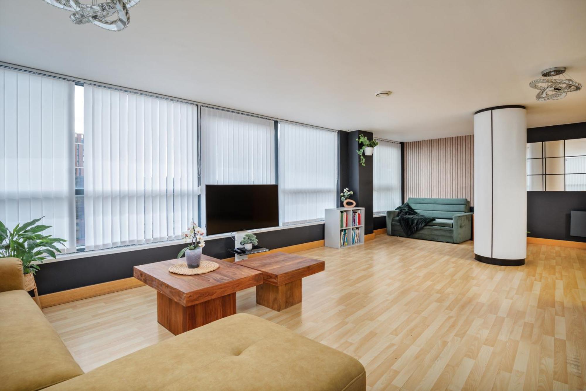 Large Central Penthouse In Leeds ลีดส์ ภายนอก รูปภาพ